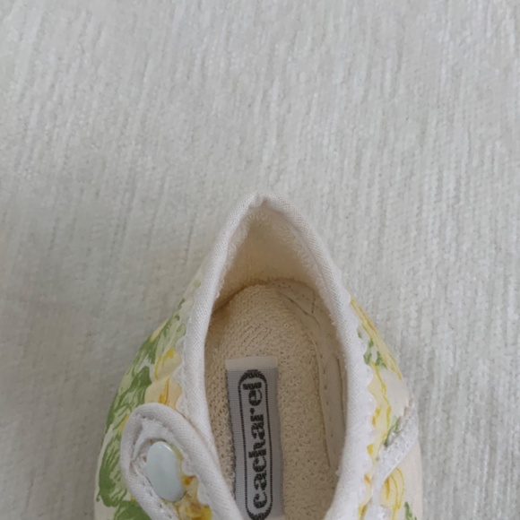 CACHAREL YELLOW INFANT DRESS WITH BONNET & SHOES/ HAT SET SIZE: 3 MONTH - Picture 12 of 12